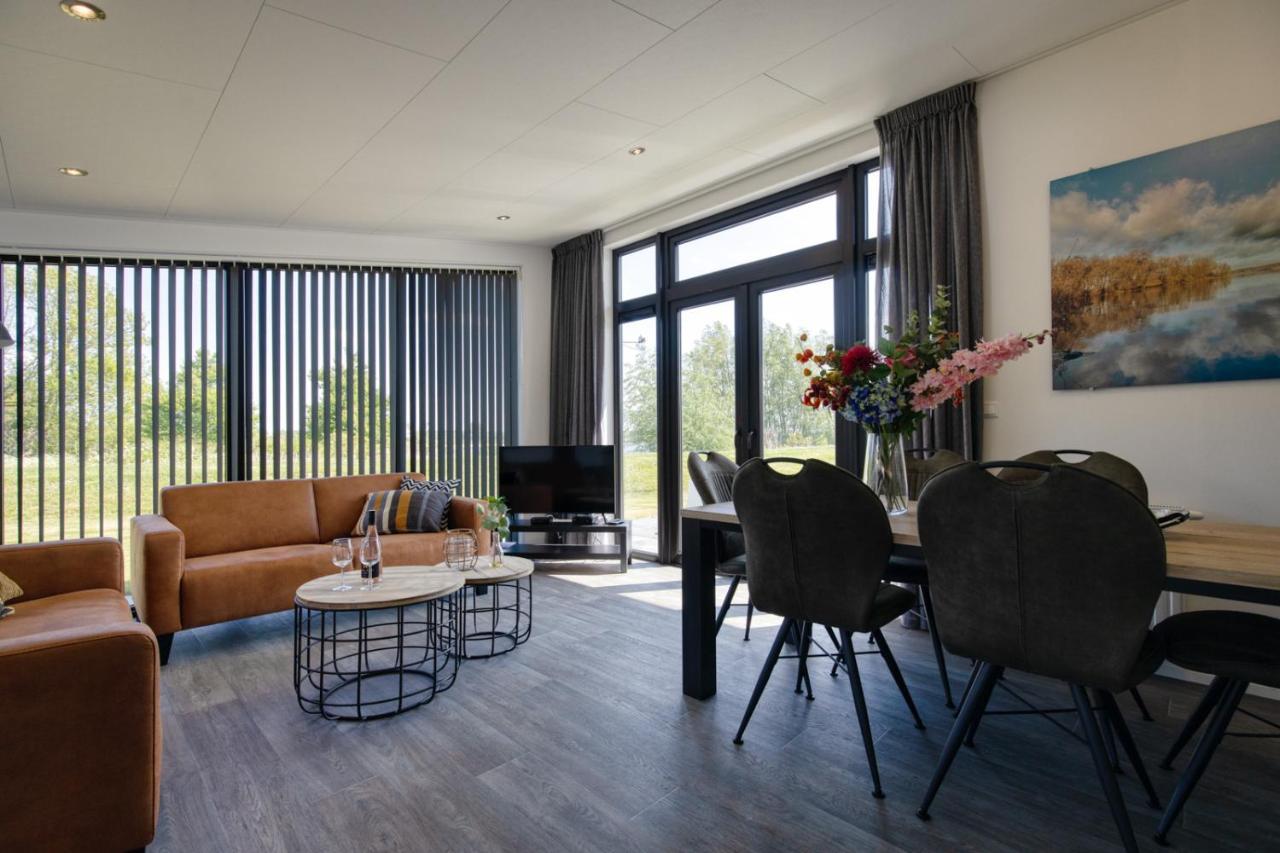 Recreatiepark Jachthaven De Veerstal Lathum - Luxe Chalet Exterior foto